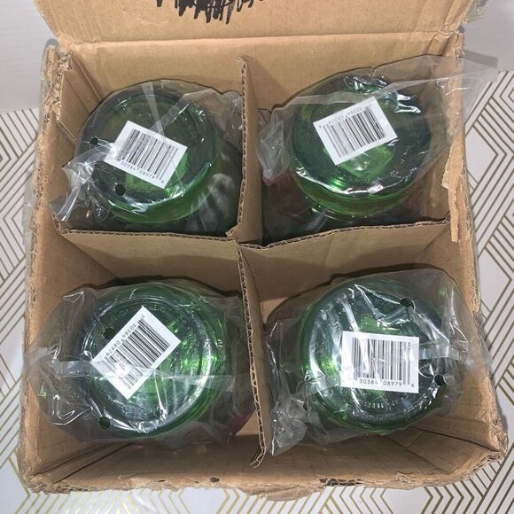 Unbranded Set Lot of 8 Plastic‎ Drinking Cups Medium Size Green Kitchen New - Picture 2 of 2